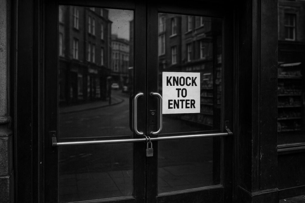 London shops lock doors amid surge in shoplifting rates